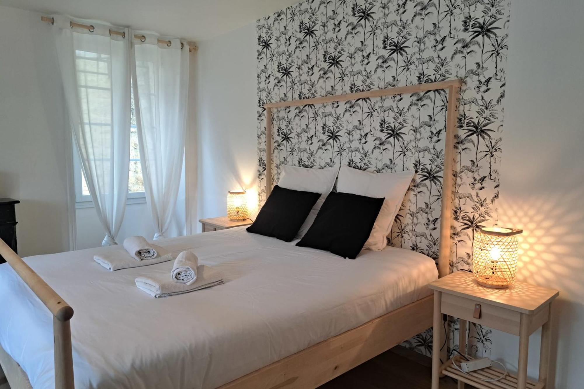 Вилла In The Heart Of Sarlat- Charming & Authentic House Экстерьер фото